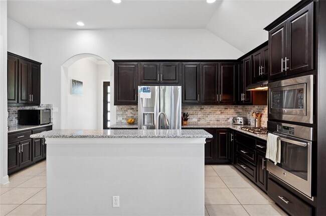 Building Photo - 3828 Vinalopo Dr