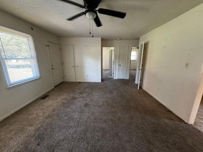 Building Photo - Single Family House in Cleveland County, NC (Shelby, NC)