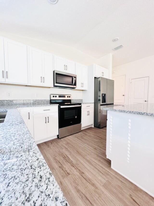 Building Photo - 3015 Sanctuary Dr