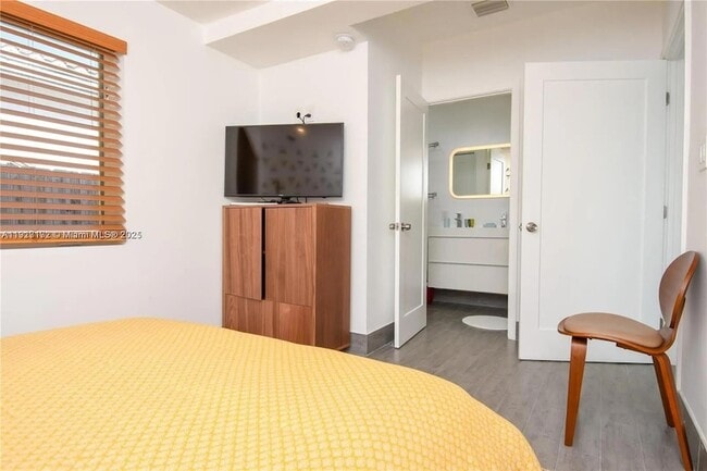 Building Photo - 641 86th St