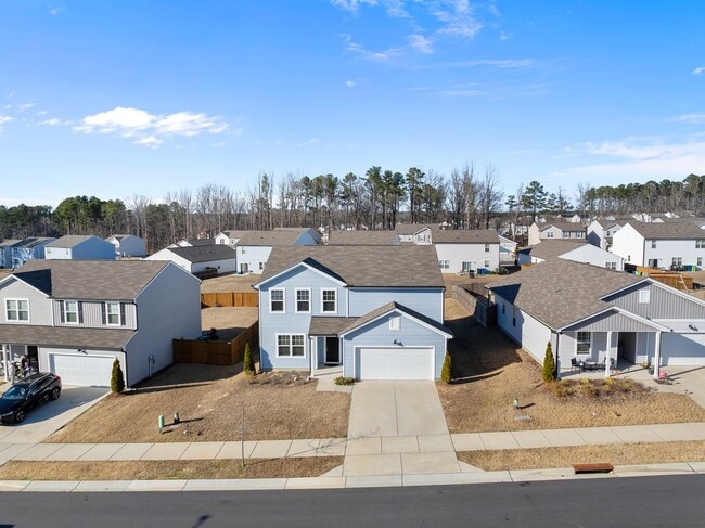 Building Photo - 3517 Strawberry Patch Row