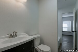 Building Photo - 3218 Jenkins Dr