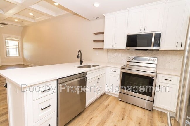 Building Photo - 65 Morning Mist Dr