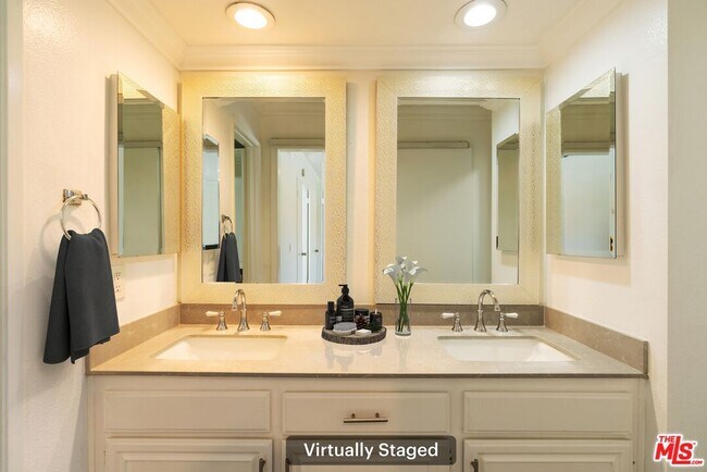 Building Photo - 1837 11th St