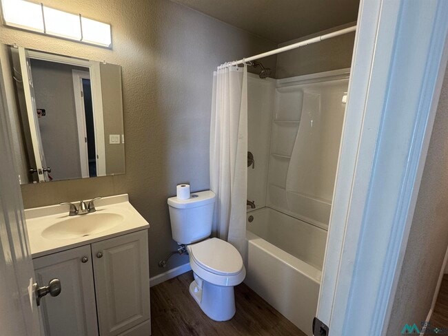 Building Photo - 911.5 Bullock Ct