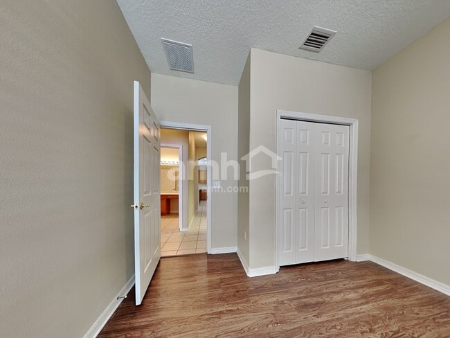 Building Photo - 12010 Fern Blossom Dr