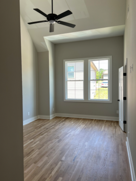 Building Photo - 2157 Chadwell Retreat Dr