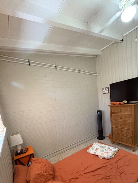 Building Photo - 1211 Friendship Ave