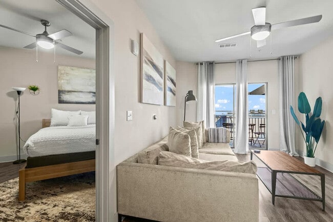 Building Photo - 455 14th St NW