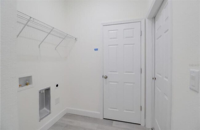 Building Photo - 14908 SW 63rd Ct