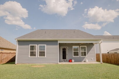 Building Photo - Spacious 4BR Single-level Home with Open Floor Plan & 2-Car Garage