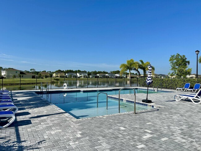 Building Photo - 696 Veridian Cir NW