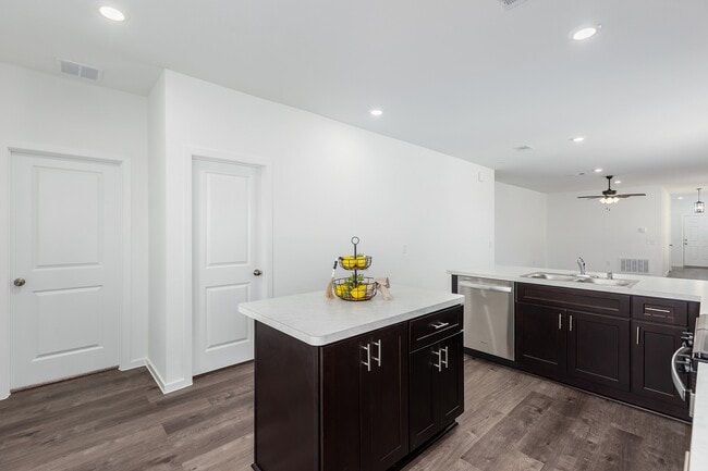 Building Photo - 16419 Windy Cove Ct