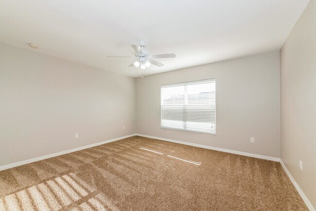 Building Photo - 7110 Chatum Light Run