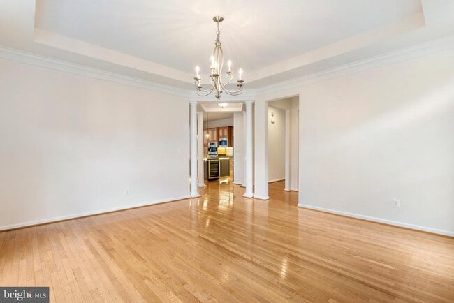 Building Photo - 8880 Olive Mae Cir