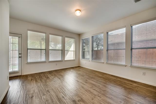 Building Photo - 819 Rushmore Dr