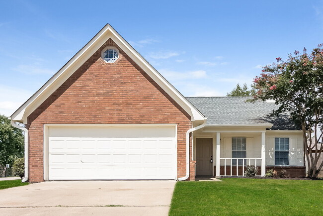 Building Photo - 1886 Towson Ln