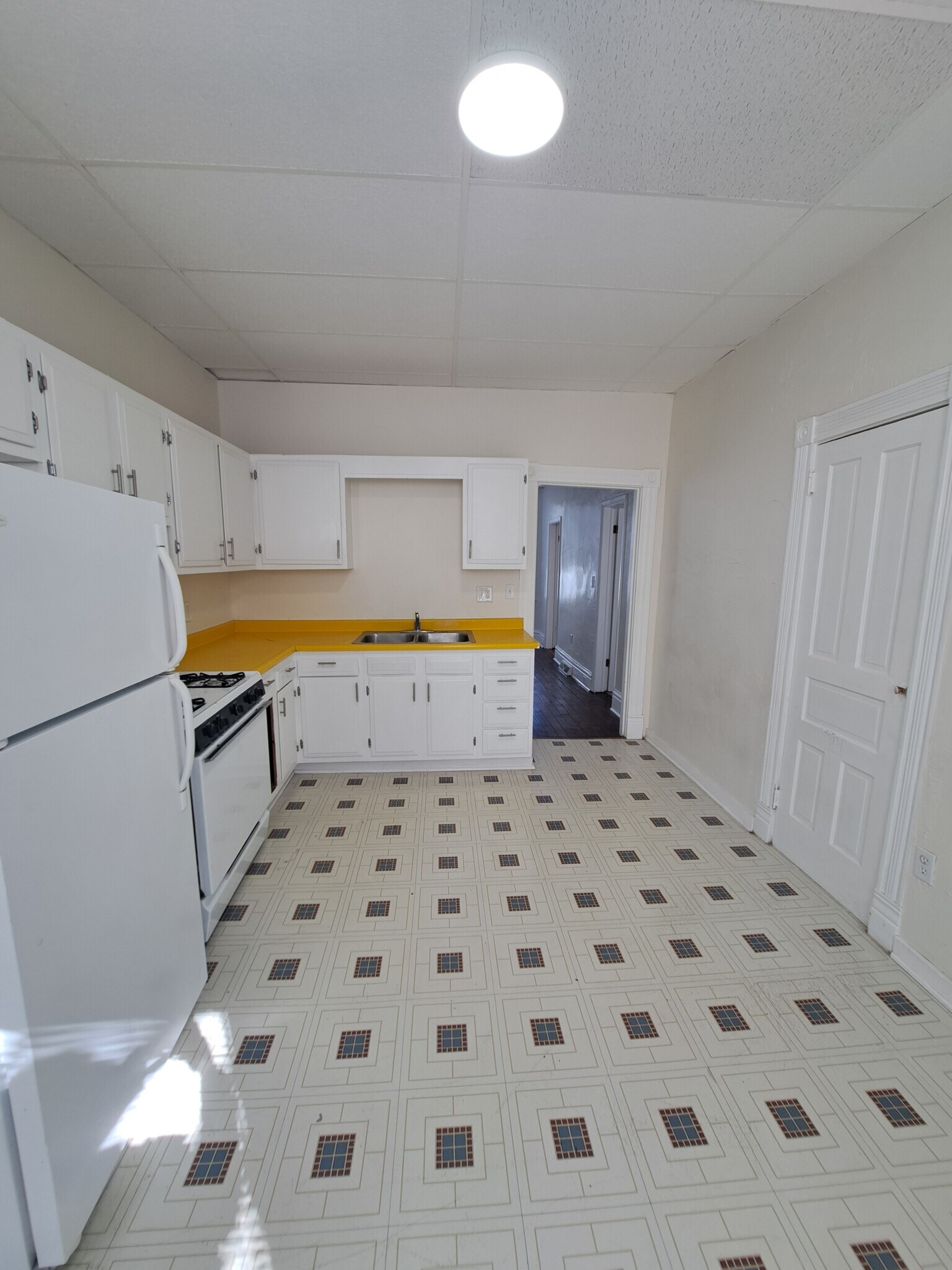 Building Photo - 454 Freeport St