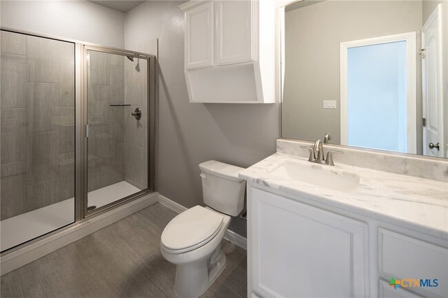 Building Photo - 8402 Platinum Dr