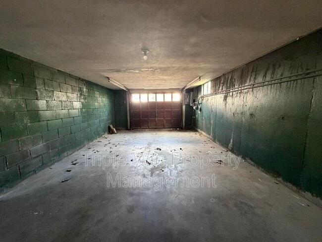 Building Photo - 7560 Alicia Ave