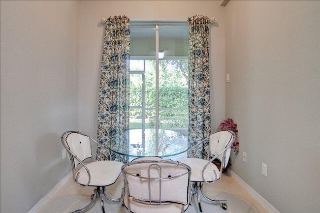 Building Photo - 10173 Andover Coach Cir