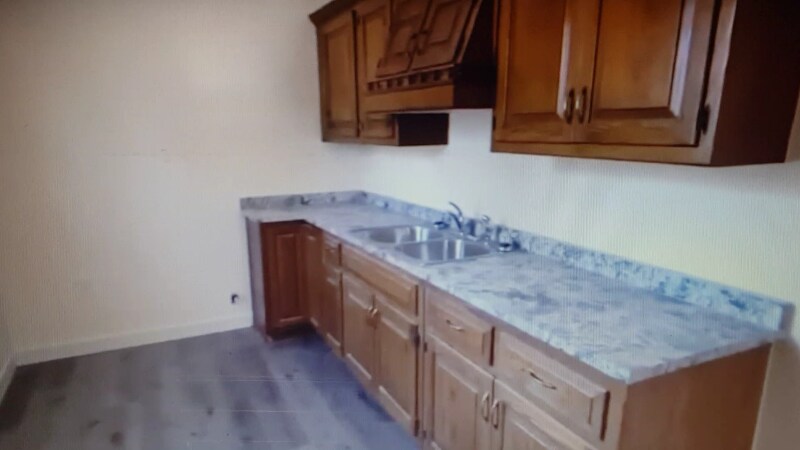 Building Photo - 2690 S 10th St