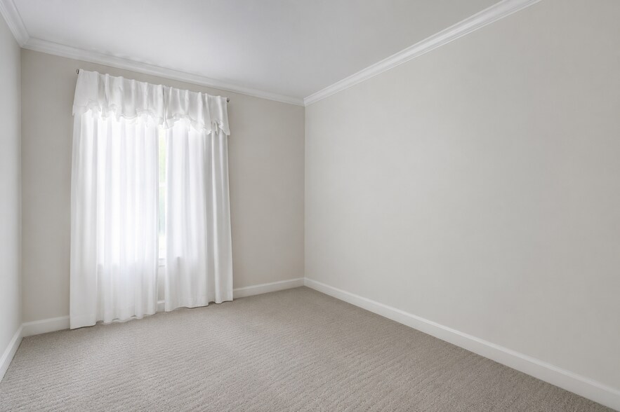Building Photo - 715 Leister Dr