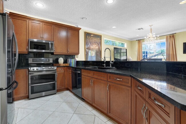 Building Photo - 468 Marbella Dr