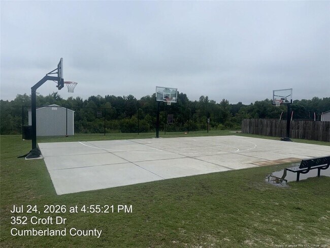 Building Photo - 4220 Pleasantburg Dr