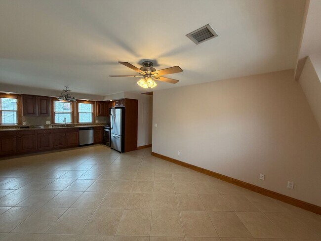 Building Photo - 35-37 John St-