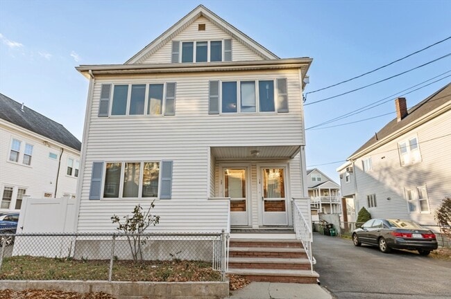 Primary Photo - 14 St Marys St