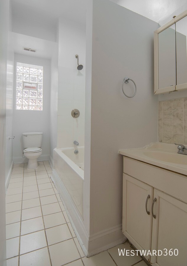 Building Photo - 1548 N Homan-1-3