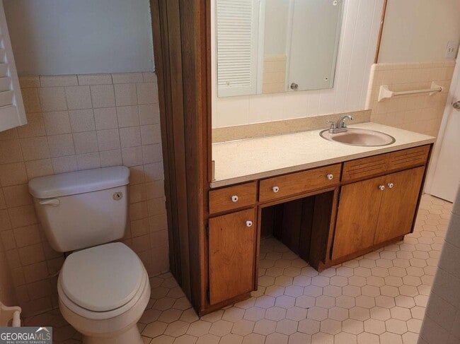 Building Photo - 1204 Jefferson Hwy