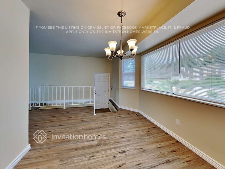 Building Photo - 6902 Mescalero Dr
