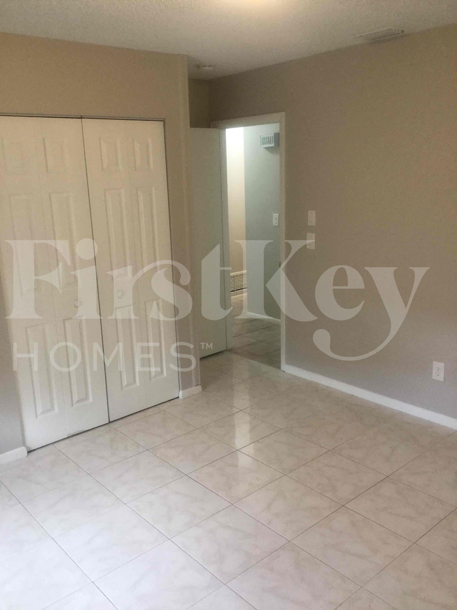 Building Photo - 202 SW Reynolds Ave