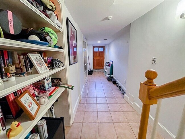 Building Photo - 57 Dwight St