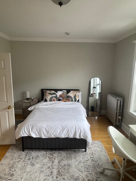 Building Photo - 4 Farrington Ave