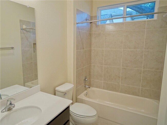 Building Photo - 14928 Iveans Way