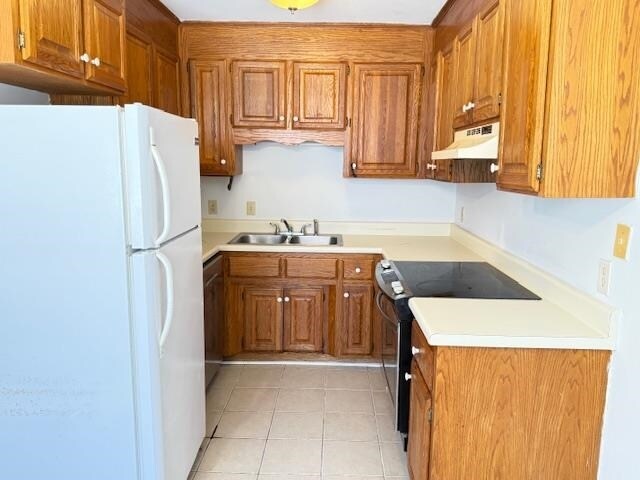 Building Photo - 4047 Fairway Dr