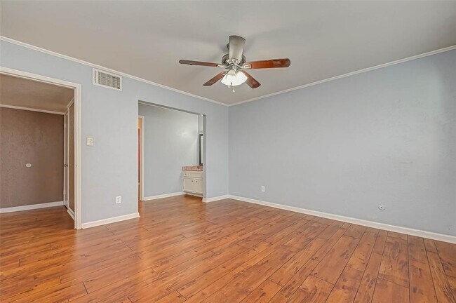 Building Photo - 2118 Straight Creek Dr