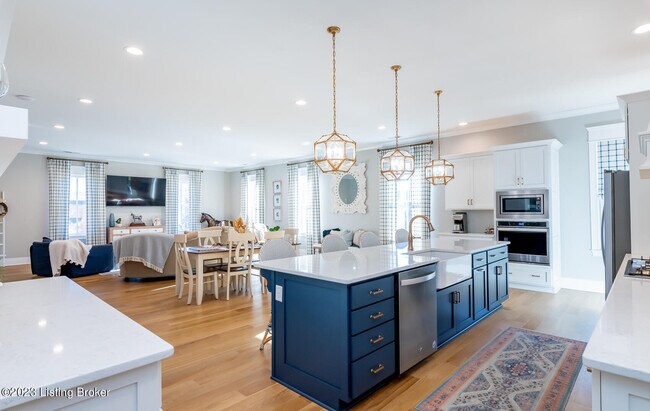 Building Photo - 10400 Meeting St