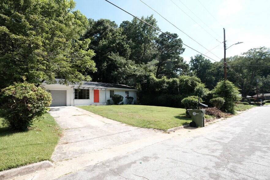 Building Photo - 85 Delmoor Dr NW