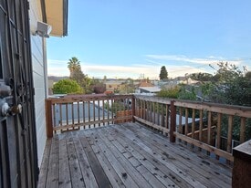 Building Photo - 1049 56th St