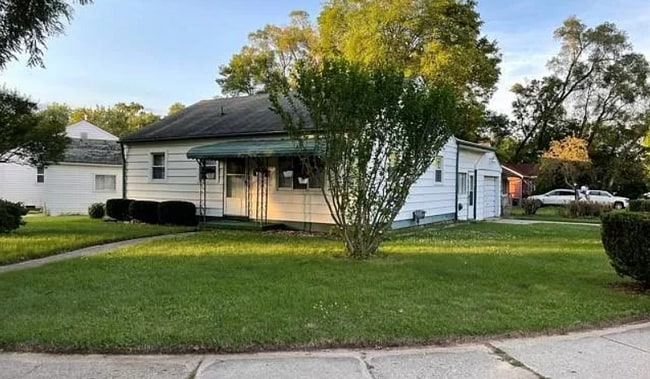 Primary Photo - 311 W Ainsworth St