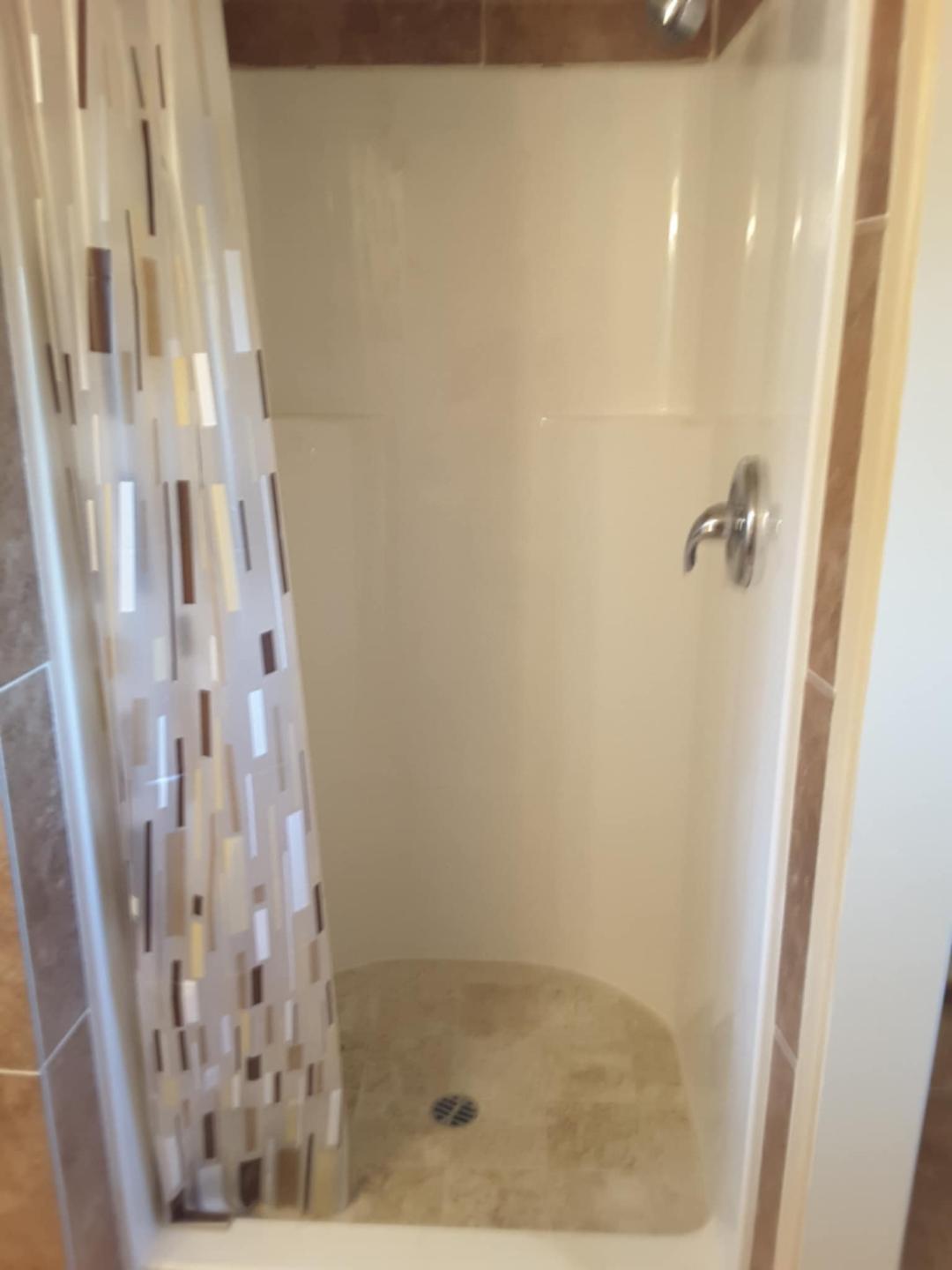 Building Photo - 911 Daugherty Rd