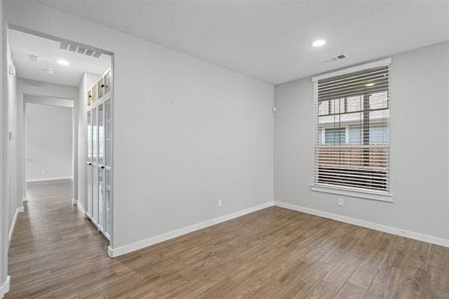 Building Photo - 607 Phillips Ct