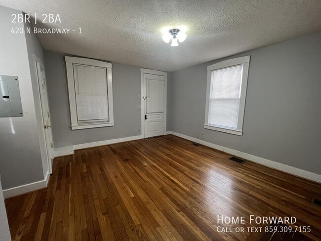 Building Photo - 420 N Broadway