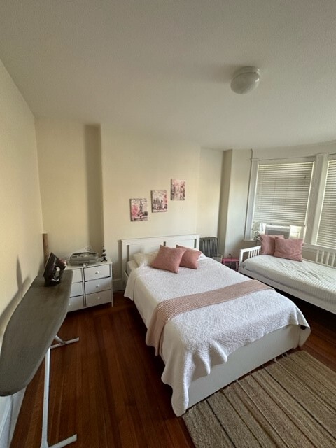 Building Photo - 1595 Beacon St