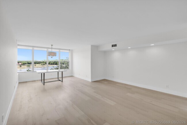 Building Photo - 2768 Carambola Cir S
