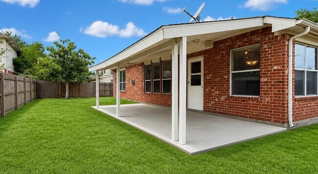 Building Photo - 4123 Applecreek Bend Dr